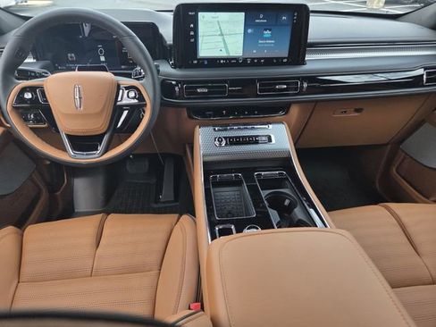 New 2026 Lincoln Aviator Black Label AWD/4WD image 5
