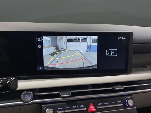 New 2026 Hyundai Tucson SE image 8