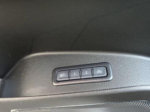 Used 2018 Chevrolet Tahoe LT w/ Luxury Package image 19