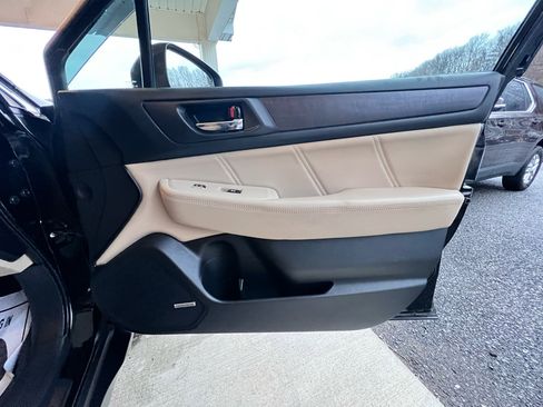 Used 2018 Subaru Outback 2.5i Limited image 29