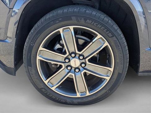 Used 2019 GMC Acadia Denali image 10