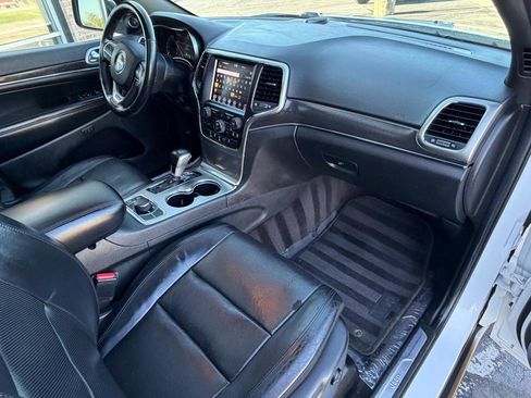 Used 2018 Jeep Grand Cherokee Limited w/ Luxury Group II AWD/4WD image 27