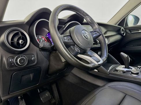 Used 2021 Alfa Romeo Stelvio Sprint w/ Nero Edizione image 22