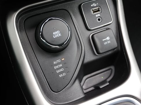 Used 2021 Jeep Compass Latitude w/ Convenience Group image 30