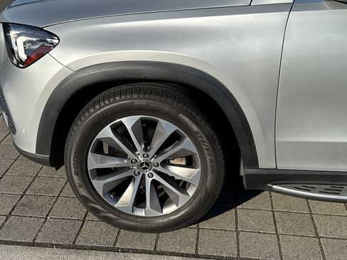 Used 2020 Mercedes-Benz GLE 350 4MATIC w/ Premium Package image 9