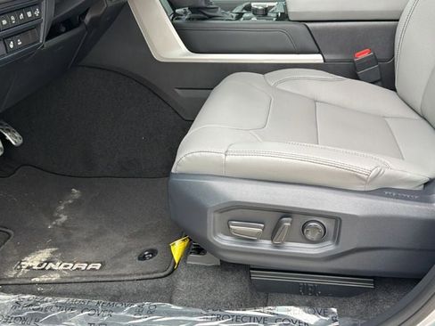 New 2026 Toyota Tundra Limited AWD/4WD image 16