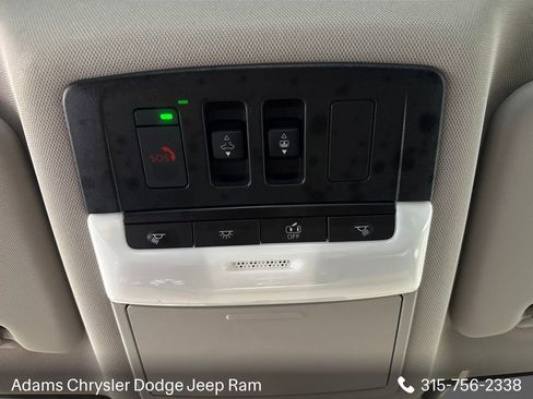 Used 2023 Nissan Rogue SV w/ SV Premium B Package AWD/4WD image 19