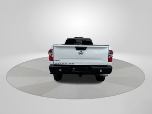 Used 2016 Nissan Titan S image 6