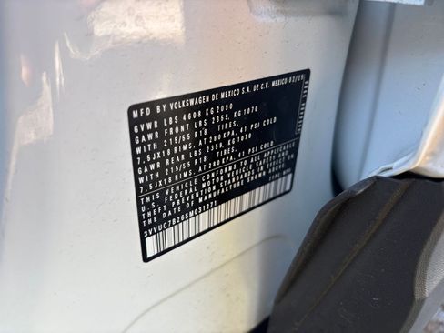 Used 2025 Volkswagen Taos SE image 29