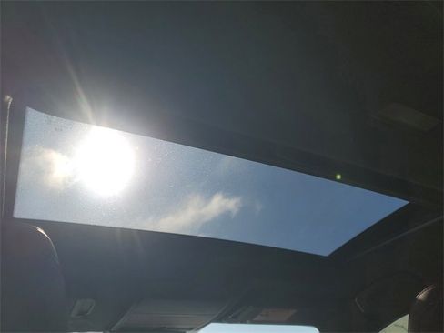 Certified 2023 MAZDA MAZDA3 Hatchback w/ Appearance Package image 16