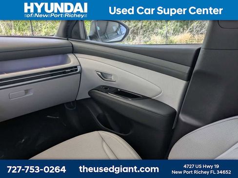 Used 2025 Hyundai Tucson Limited AWD/4WD image 22
