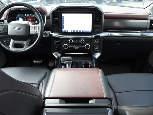 Used 2022 Ford F150 Lariat w/ Equipment Group 502A High image 19