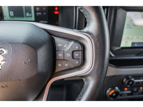 Used 2022 Ford Bronco Black Diamond image 12