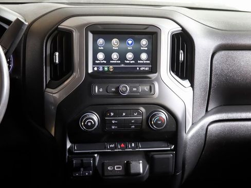 Used 2022 Chevrolet Silverado 2500 Custom image 14