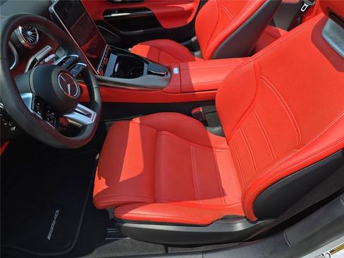 Used 2024 Mercedes-Benz SL 63 AMG 4MATIC image 14