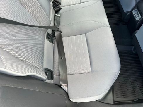 Used 2025 Toyota Corolla SE image 18