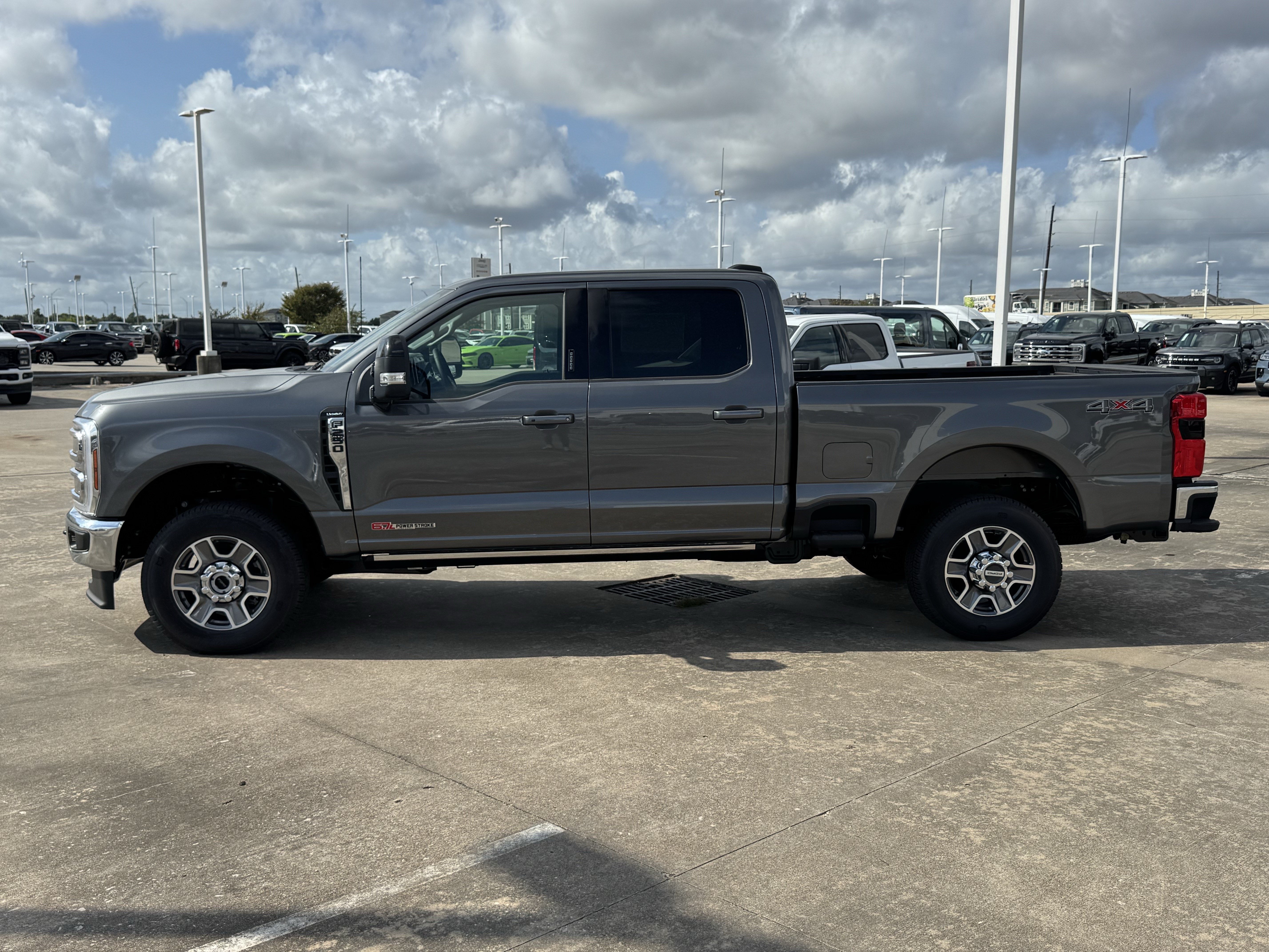 New 2026 Ford F250 Lariat AWD/4WD image 3
