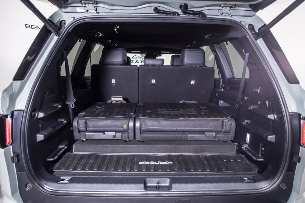 Used 2025 Toyota Sequoia Limited AWD/4WD image 9