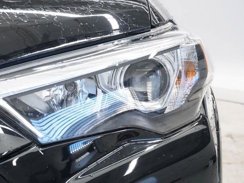 Used 2021 Toyota 4Runner Nightshade image 11