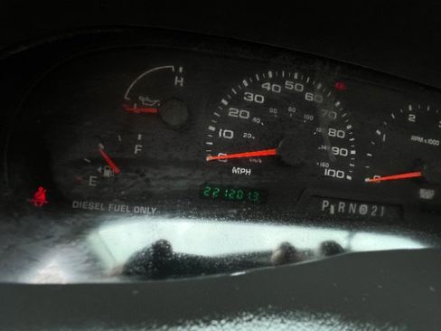 Used 2002 Ford F550 2WD Regular Cab Super Duty image 12