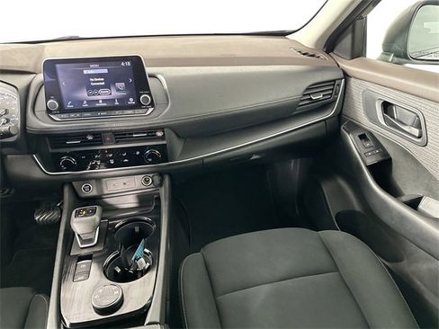Used 2023 Nissan Rogue S image 24