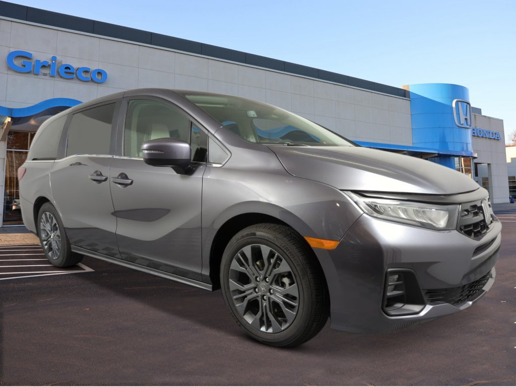 New 2026 Honda Odyssey Touring image 5