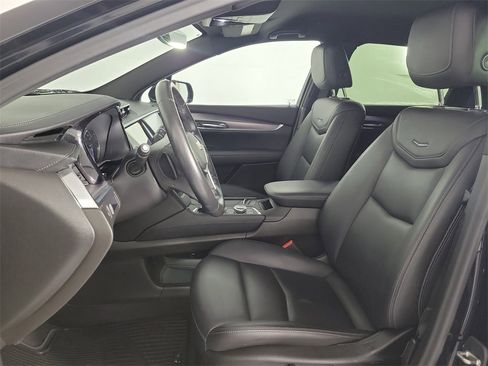 Certified 2023 Cadillac XT5 Luxury image 16