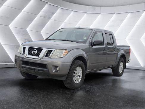 Used 2017 Nissan Frontier SV w/ SV Value Truck Package image 6