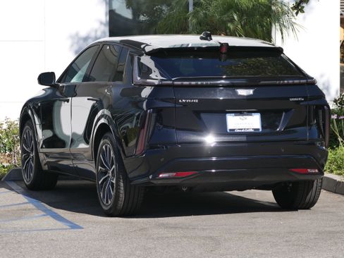 Certified 2024 Cadillac Lyriq Sport AWD/4WD image 3