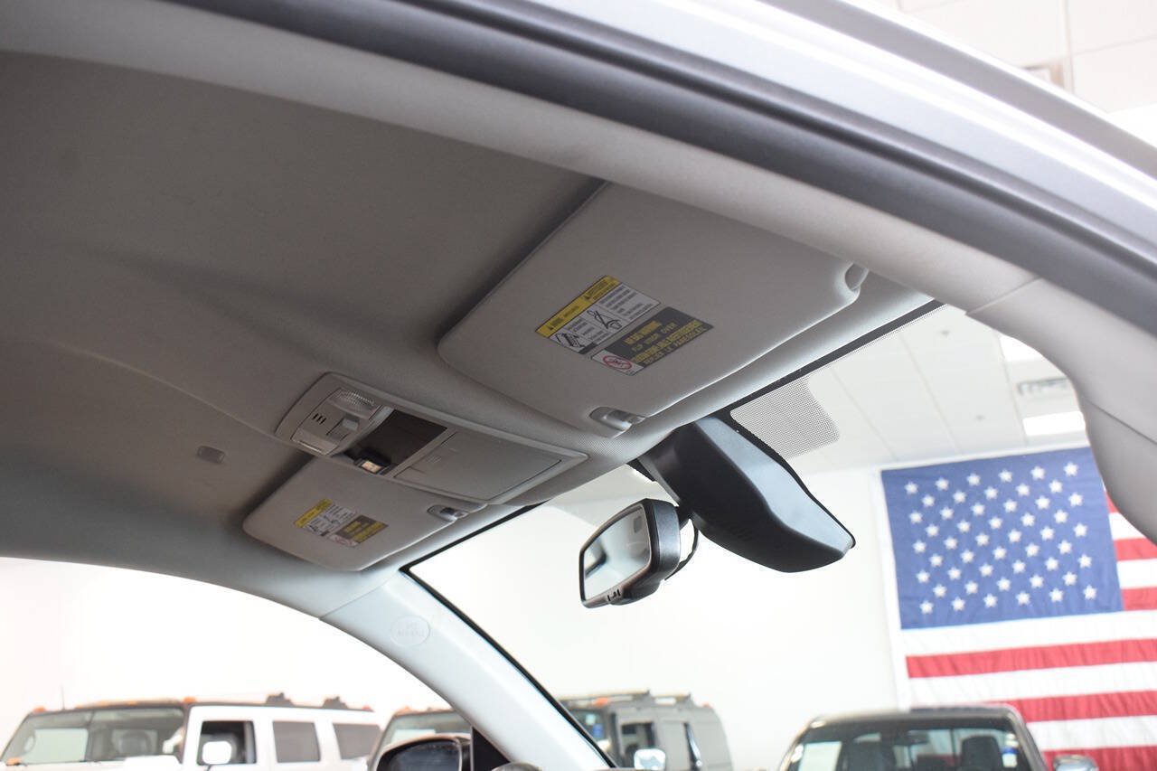 Used 2021 Toyota Tacoma SR5 w/ Technology Package AWD/4WD image 46