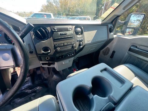 Used 2016 Ford F450 XL w/ Snow Plow Prep Package image 25