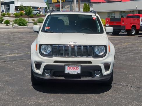 Used 2019 Jeep Renegade Latitude w/ Cold Weather Group AWD/4WD image 10