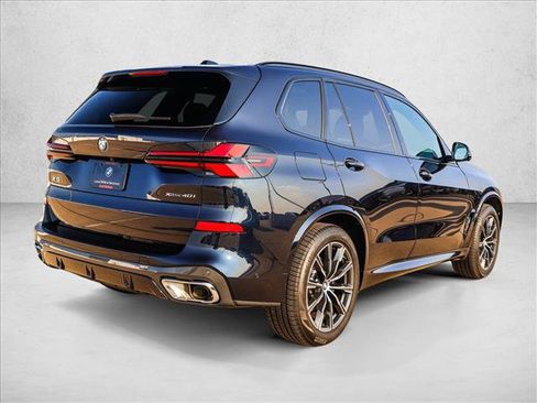 Used 2025 BMW X5 xDrive40i w/ M Sport Package AWD/4WD image 5