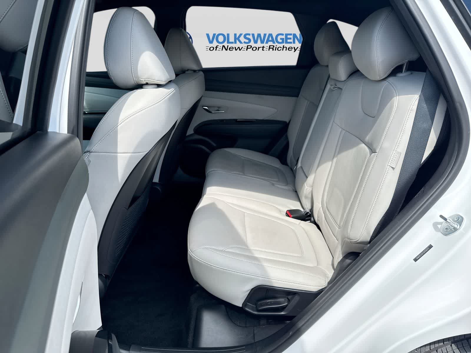Used 2025 Hyundai Tucson Limited FWD image 25