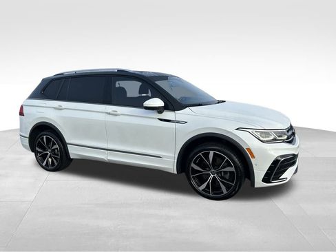 Used 2024 Volkswagen Tiguan SEL R-Line image 7