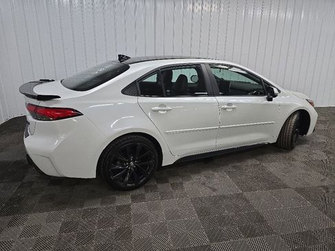 Used 2023 Toyota Corolla XSE FWD image 3