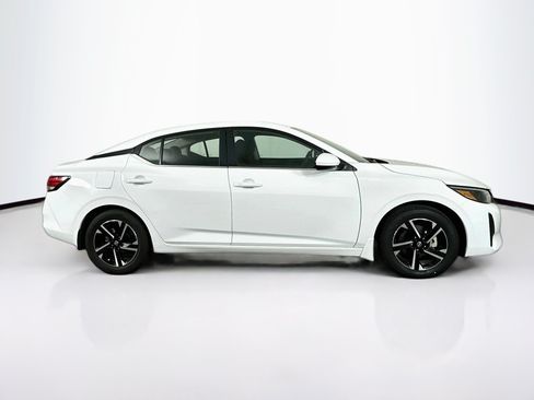Used 2025 Nissan Sentra SV w/ All-Weather Package FWD image 10