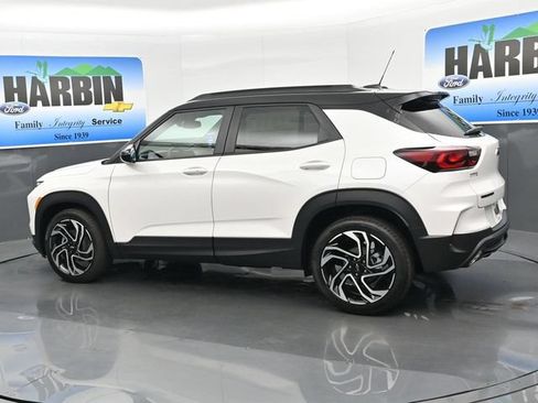 New 2026 Chevrolet TrailBlazer RS w/ Convenience Package FWD image 3