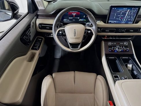Used 2022 Lincoln Aviator Grand Touring w/ Equipment Group 301A AWD/4WD image 22