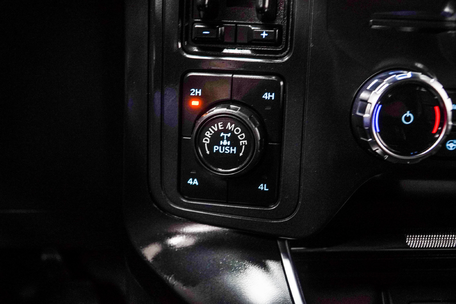 Used 2026 Ford F150 Raptor AWD/4WD image 22