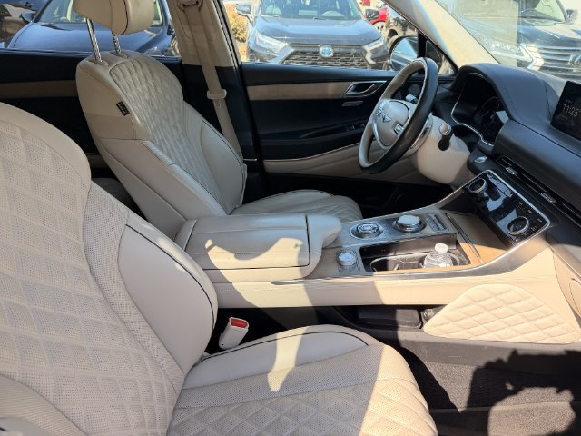 Used 2023 Genesis GV80 3.5T w/ Prestige Package AWD/4WD image 4