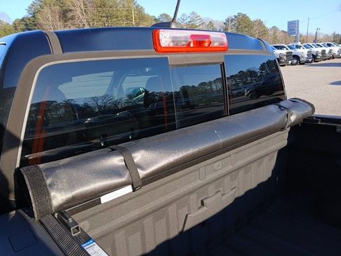 Used 2021 Chevrolet Colorado LT w/ Redline Special Edition image 7