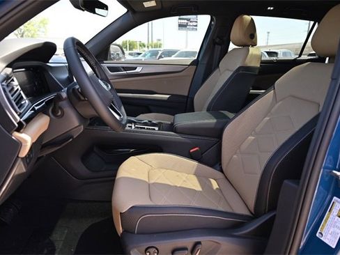 New 2025 Volkswagen Atlas Cross Sport SE image 19