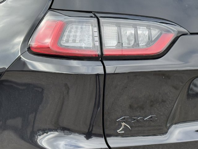 Certified 2023 Jeep Cherokee Altitude Lux AWD/4WD image 30