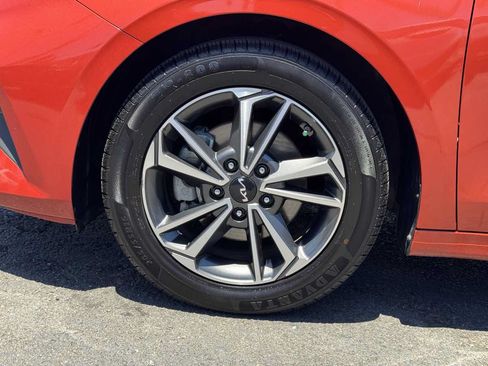 Used 2022 Kia Forte LXS FWD image 6