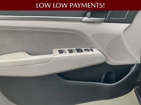 Used 2019 Hyundai Elantra SEL image 14