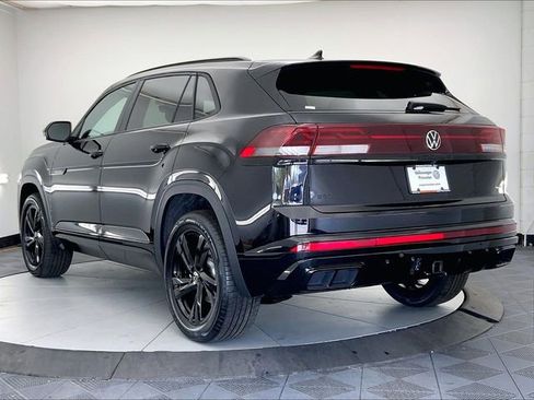 New 2026 Volkswagen Atlas Cross Sport SEL R-Line image 2