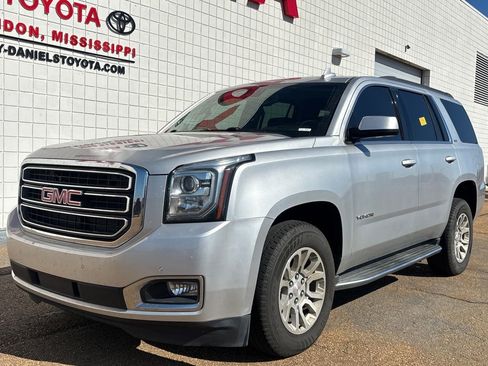 Used 2018 GMC Yukon SLT image 1