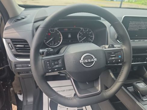 Certified 2026 Nissan Rogue SV AWD/4WD image 14