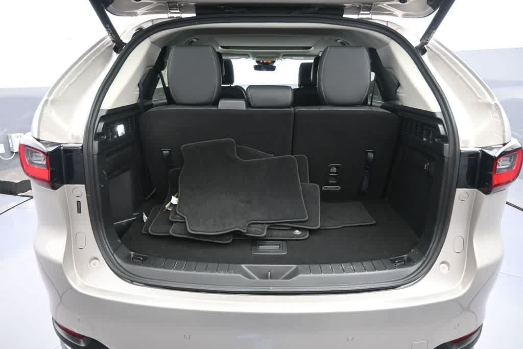 Used 2024 MAZDA CX-90 3.3 Turbo w/ Premium Package AWD/4WD image 24